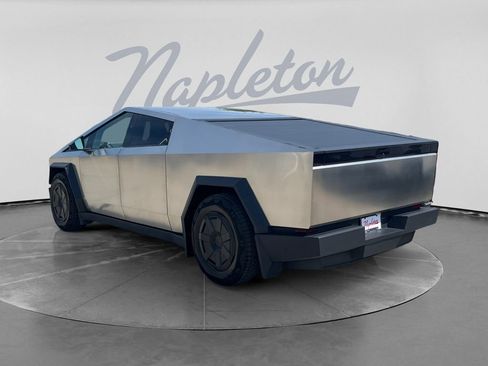 Used 2024 Tesla Cybertruck Cyberbeast AWD/4WD image 5