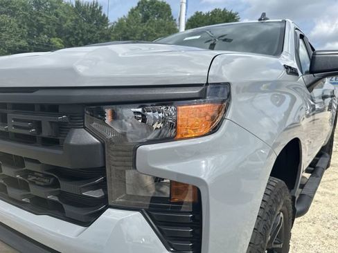 Used 2025 Chevrolet Silverado 1500 Custom Trail Boss w/ LPO, Dark Essentials Package AWD/4WD image 50