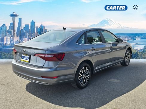 Used 2020 Volkswagen Jetta SE w/ SE Cold Weather Package FWD image 3