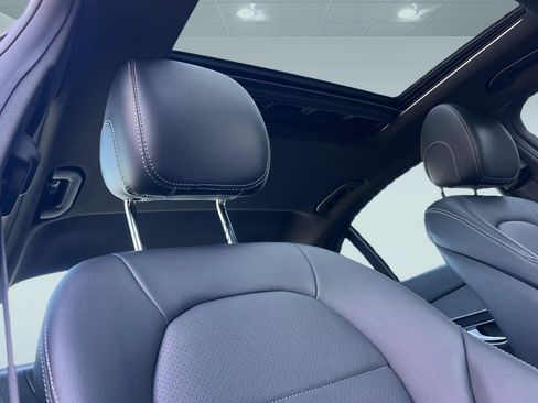 Certified 2019 Mercedes-Benz C 300 Sedan image 24