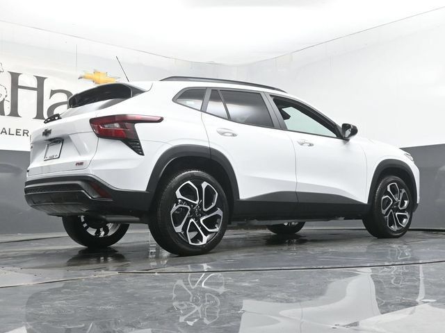 New 2026 Chevrolet Trax RS FWD image 11