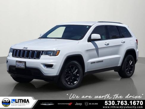 Used 2021 Jeep Grand Cherokee Laredo AWD/4WD image 1