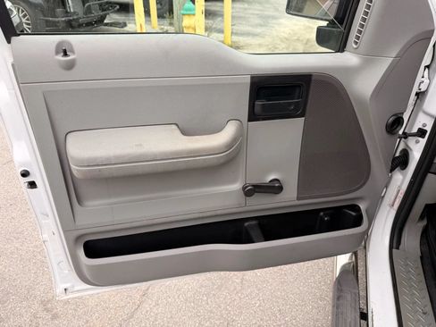 Used 2007 Ford F150 XL RWD image 10