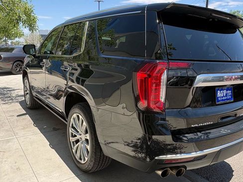 Used 2023 GMC Yukon Denali w/ Advanced Technology Package AWD/4WD image 15