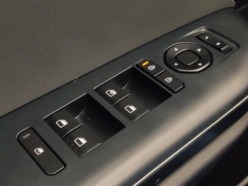 Used 2025 Kia K4 FWD image 27