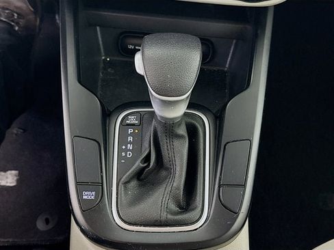Used 2023 Kia Soul LX FWD image 16