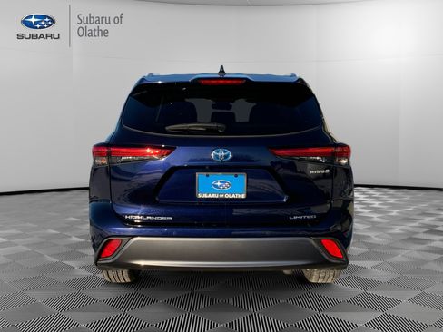 Used 2021 Toyota Highlander Limited image 10