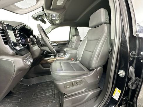 Used 2024 GMC Sierra 1500 Elevation w/ Elevation Premium Package AWD/4WD image 11