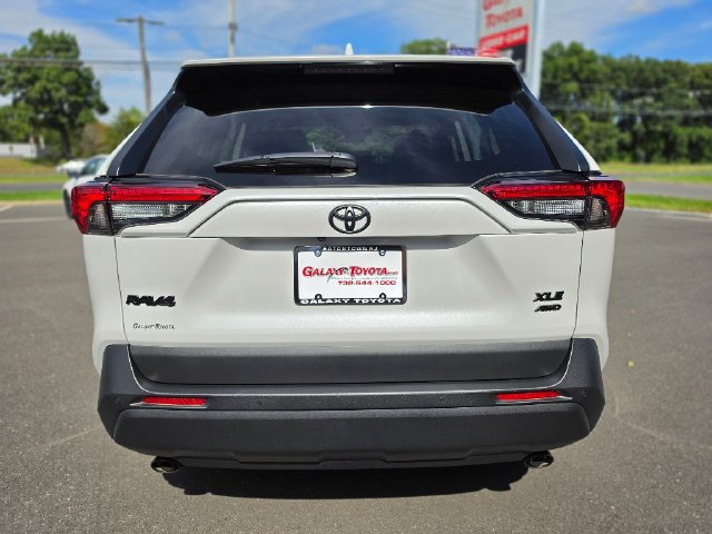 Used 2025 Toyota RAV4 XLE Premium w/ Weather Package AWD/4WD image 6