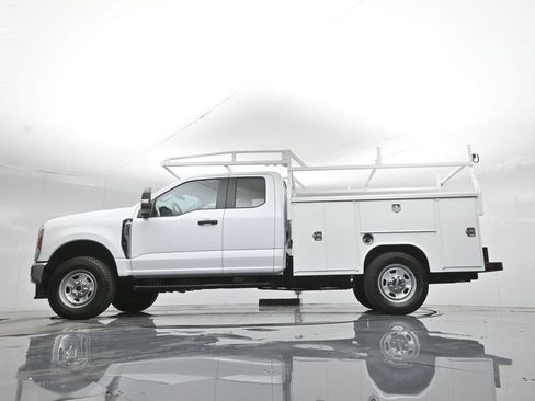 New 2026 Ford F350 XL w/ FX4 Off-Road Package AWD/4WD image 52