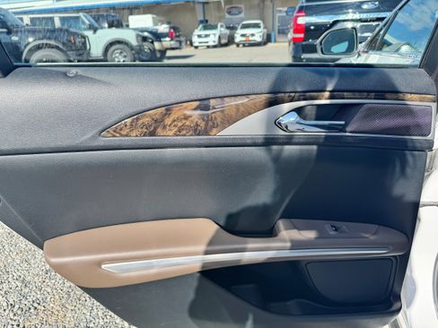 Used 2016 Lincoln MKZ w/ Equipment Group 300A Reserve image 22