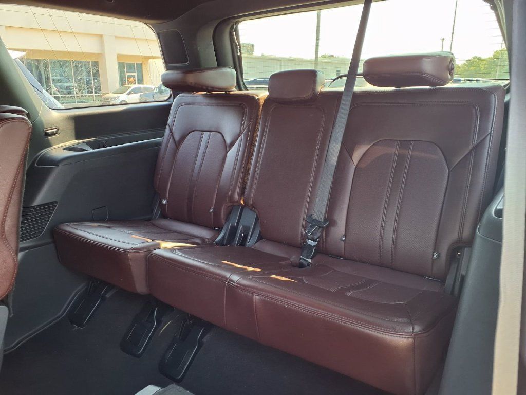 Used 2024 Ford Expedition Limited RWD image 18