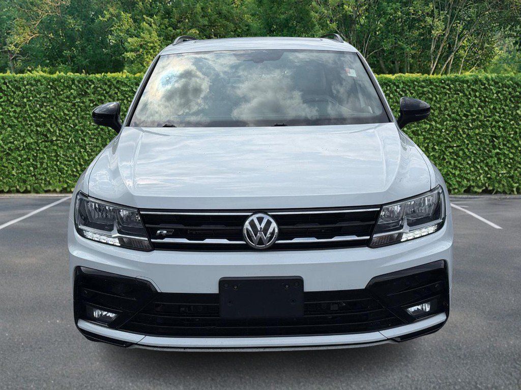 Used 2021 Volkswagen Tiguan SE R-Line FWD image 9