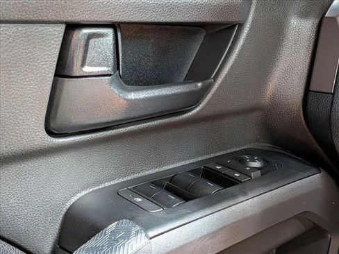 Used 2024 Toyota Tacoma SR5 RWD image 4