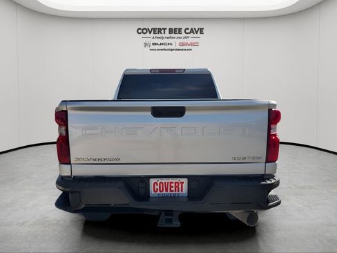 Used 2023 Chevrolet Silverado 2500 Custom w/ Custom Value Package image 8