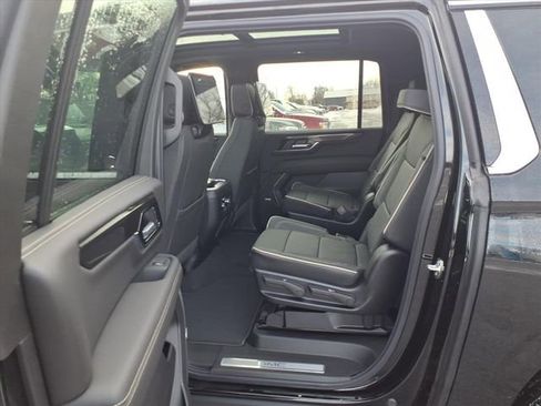 New 2026 GMC Yukon XL Elevation w/ Elevation Premium Package image 11