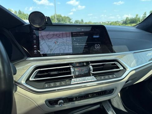Used 2020 BMW X7 M50i w/ Dynamic Handling Package AWD/4WD image 14