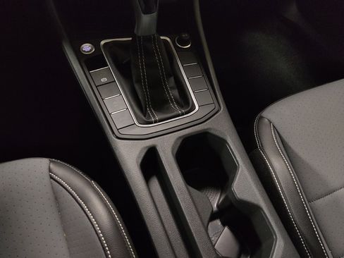 Used 2025 Volkswagen Jetta SE image 26