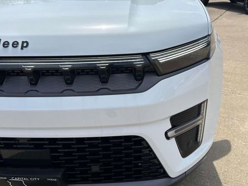 New 2026 Jeep Grand Wagoneer Limited image 10