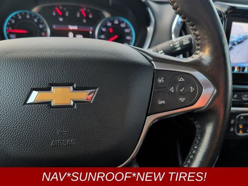 Used 2020 Chevrolet Traverse LT w/ LT Premium Package image 28