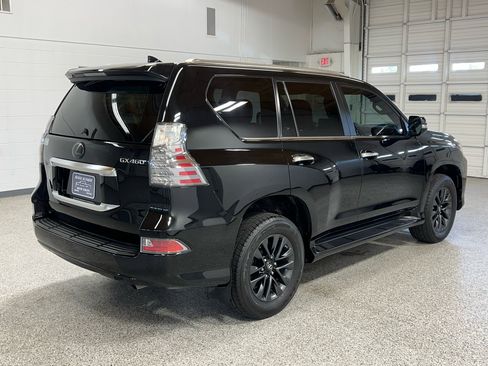 Used 2022 Lexus GX 460 Premium w/ Premium Package image 4