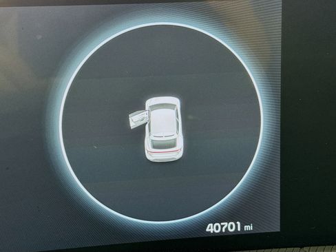 Used 2022 Kia EV6 GT-Line w/ GT-Line Suede Seat Package image 18