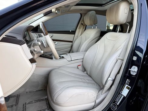 Used 2017 Mercedes-Benz S 550 4MATIC Sedan image 24