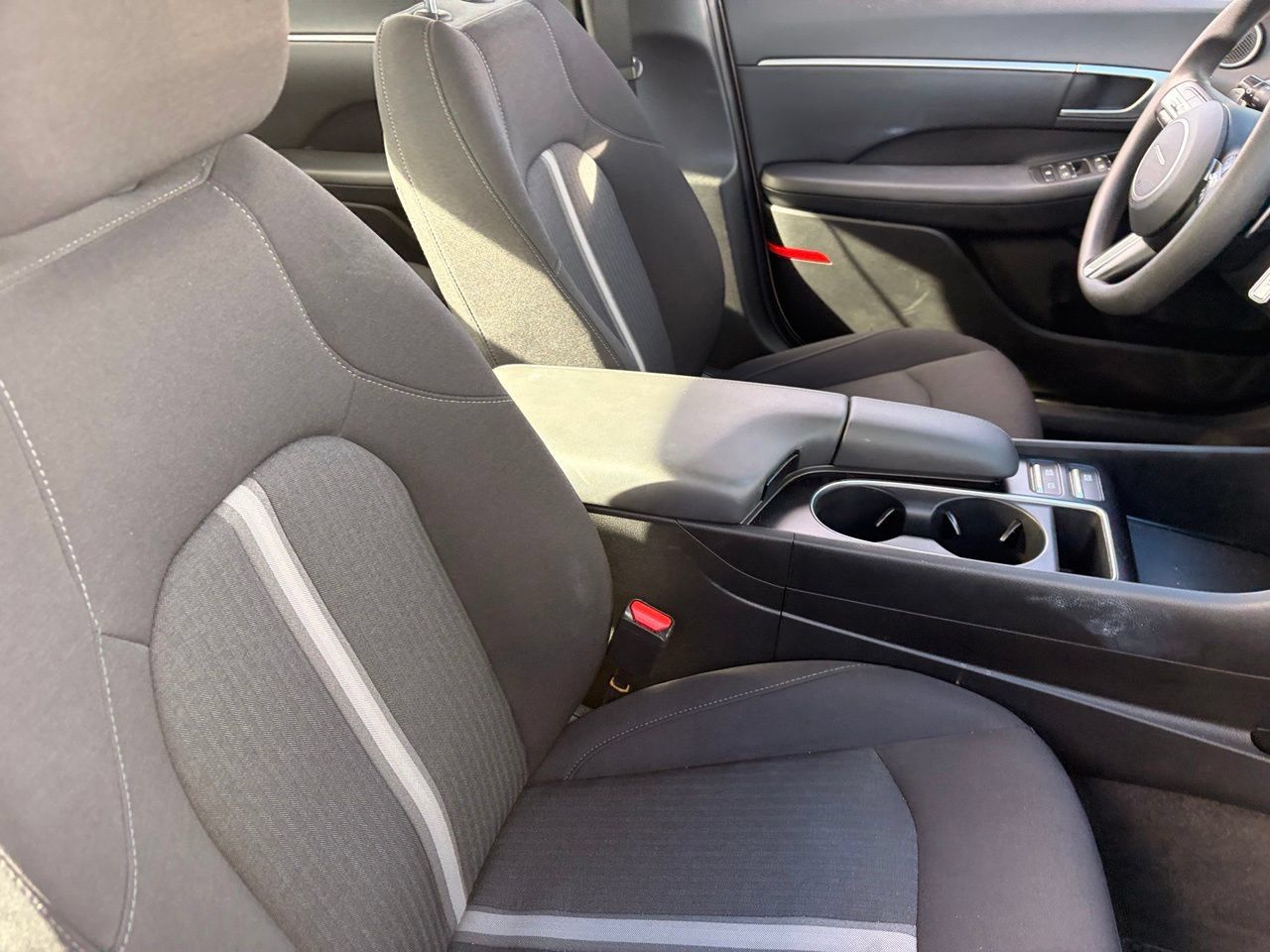 Used 2025 Hyundai Sonata SEL FWD image 11