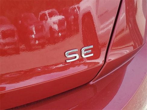 New 2025 Volkswagen Jetta SE image 6