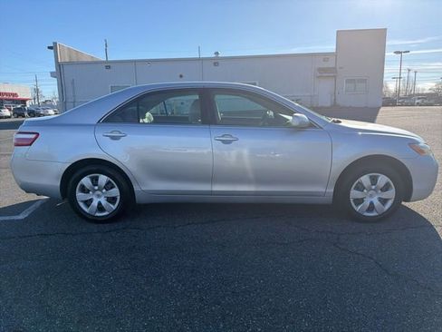 Used 2008 Toyota Camry LE image 9