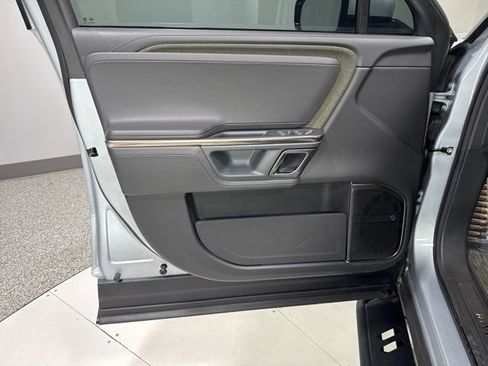 Used 2023 Rivian R1S Adventure AWD/4WD image 12