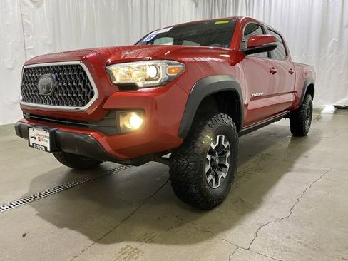 Certified 2018 Toyota Tacoma TRD Off-Road image 23