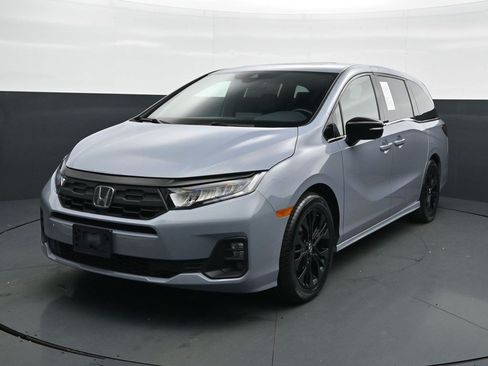 Used 2025 Honda Odyssey Sport-L image 2