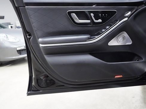 Used 2021 Mercedes-Benz S 580 4MATIC Sedan image 9