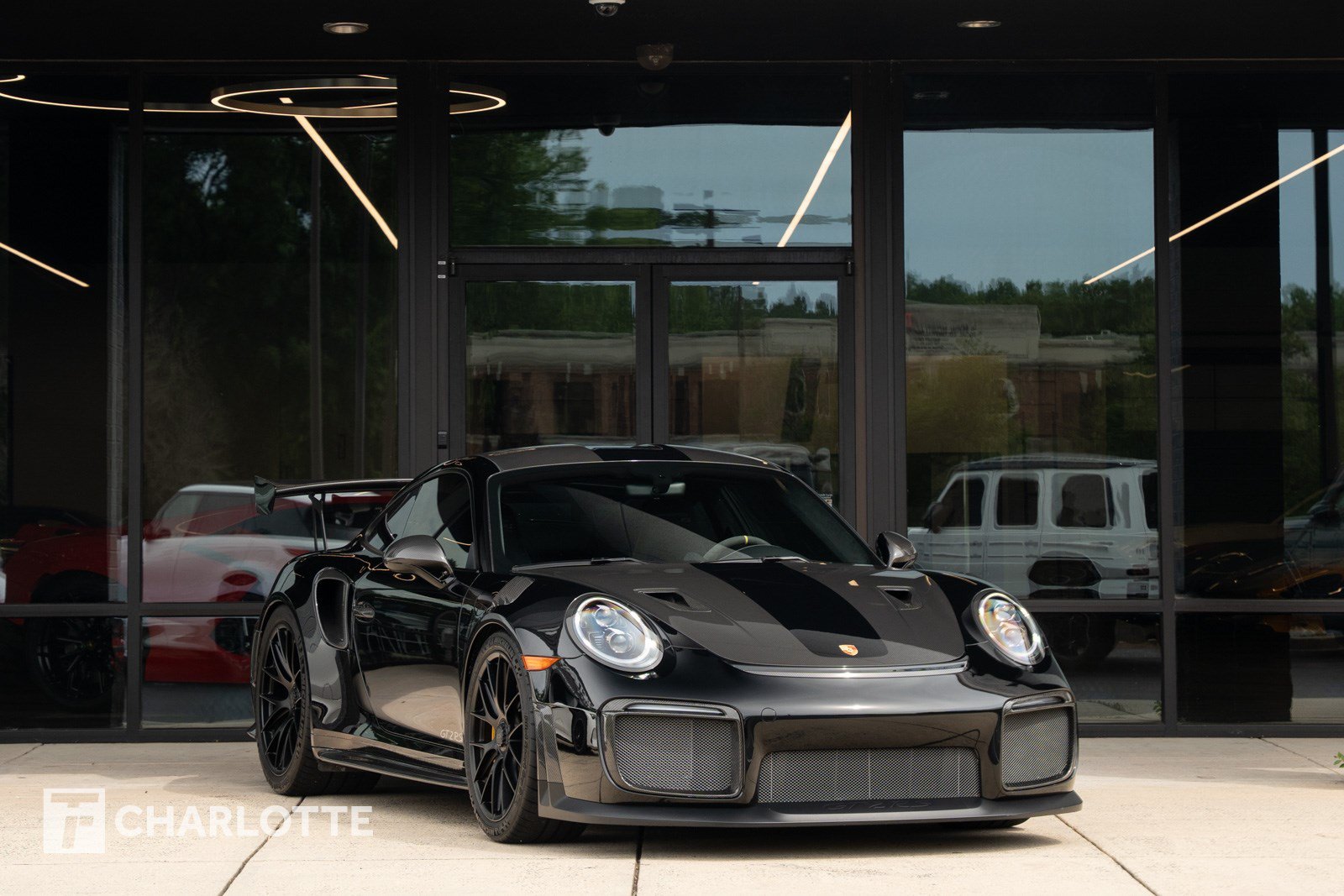 Used 2018 Porsche 911 GT2 RS RWD image 2