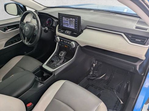 Used 2019 Toyota RAV4 XLE Premium w/ Cold Weather Package image 19