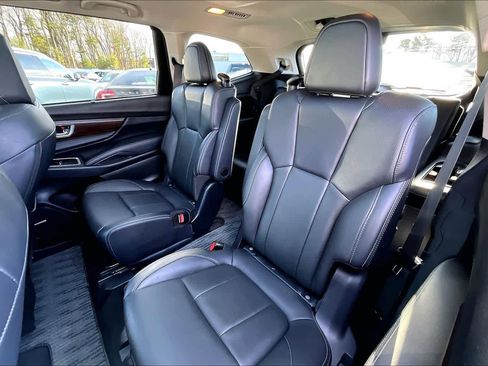 Used 2023 Subaru Ascent Touring image 19
