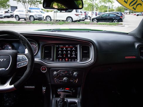 Used 2023 Dodge Charger SRT Hellcat w/ Harman/Kardon Audio Group image 30