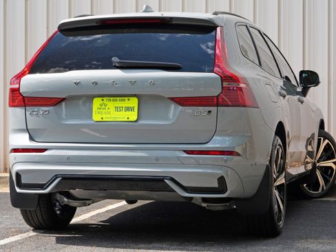 Used 2025 Volvo XC60 B5 Ultra w/ Climate Package PRO AWD/4WD image 5