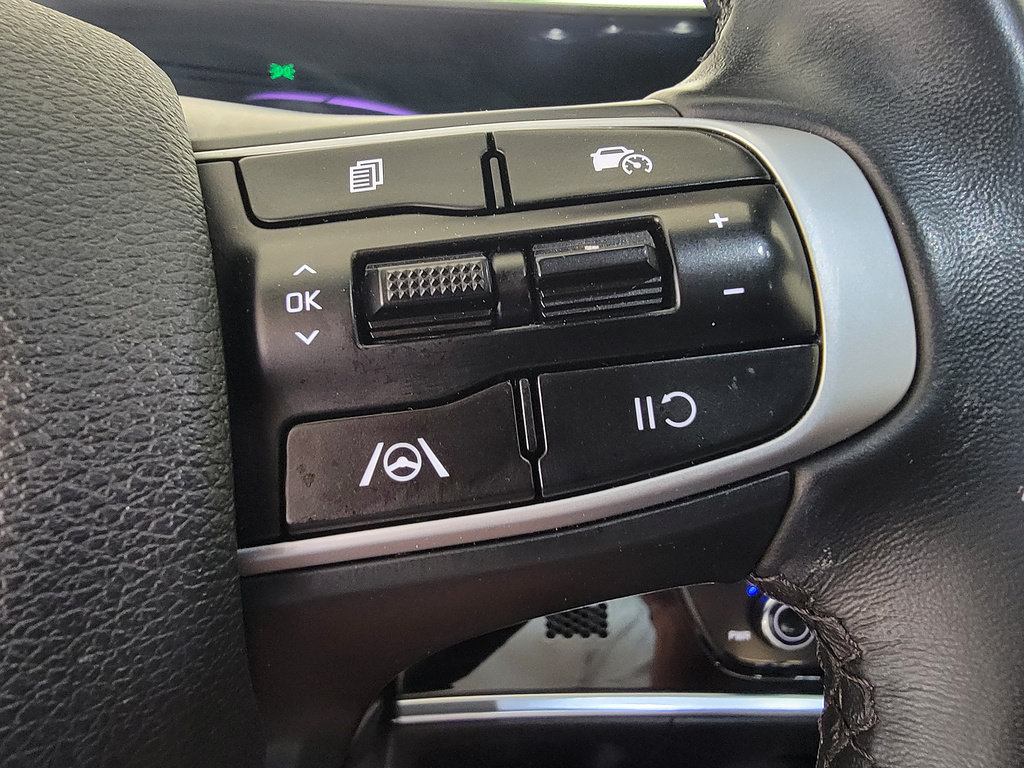 Used 2025 Kia Sportage X-Line w/ Premium Package AWD/4WD image 19