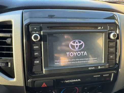 Used 2015 Toyota Tacoma PreRunner w/ SR5 Package RWD image 21