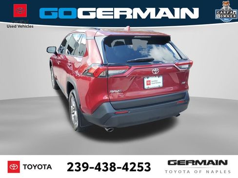 Used 2024 Toyota RAV4 XLE w/ Convenience Package FWD image 10