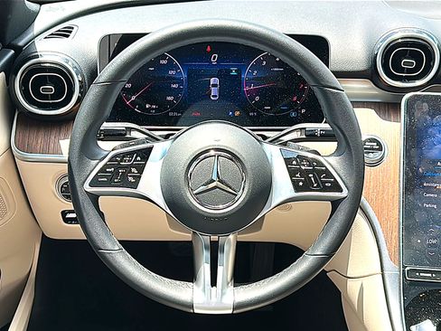 Used 2025 Mercedes-Benz C 300 Sedan image 29