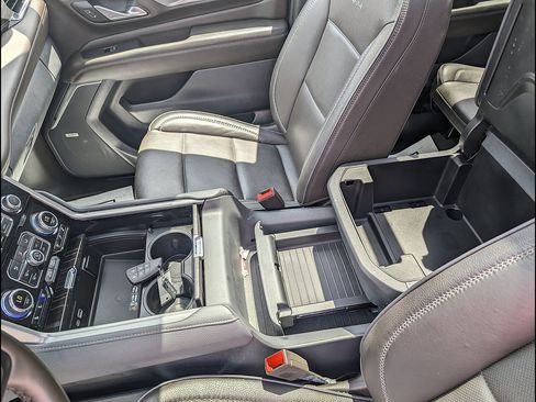 Used 2023 GMC Yukon XL Denali w/ LPO, Floor Liner Package AWD/4WD image 37