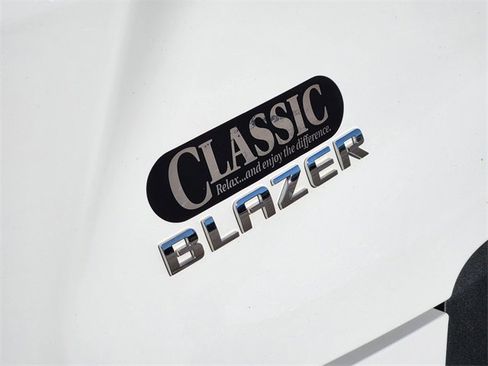 Used 2024 Chevrolet Blazer LT w/ Convenience Package image 12