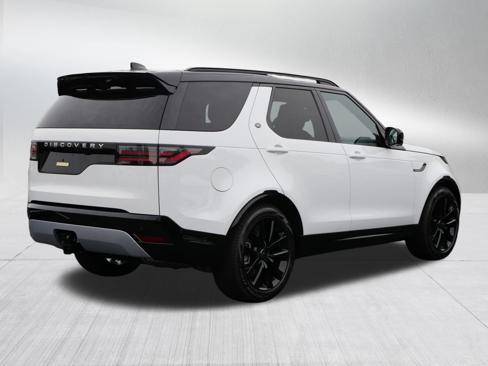 New 2026 Land Rover Discovery Limited Edition AWD/4WD image 2