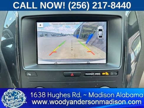Used 2019 Ford Explorer XLT w/ Equipment Group 202A FWD image 14