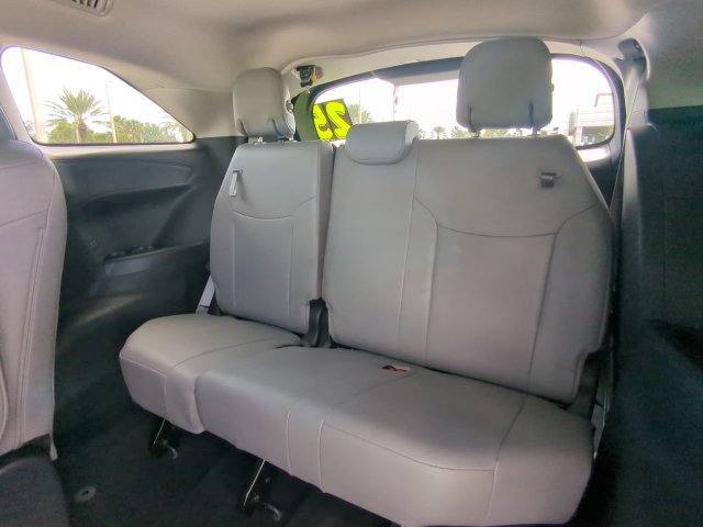Certified 2025 Toyota Sienna XLE FWD image 16