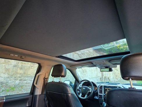 Used 2015 Ford F150 Lariat w/ Equipment Group 502A Luxury RWD image 39