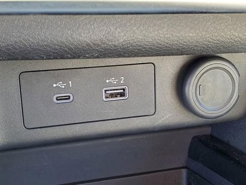 Certified 2022 Nissan Rogue SV w/ SV Premium Package image 27